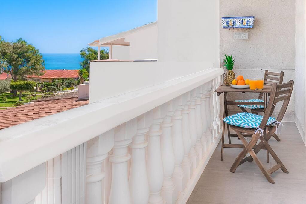 Daire Blue Dream 4 - Sea Views, Terrace And Pool *